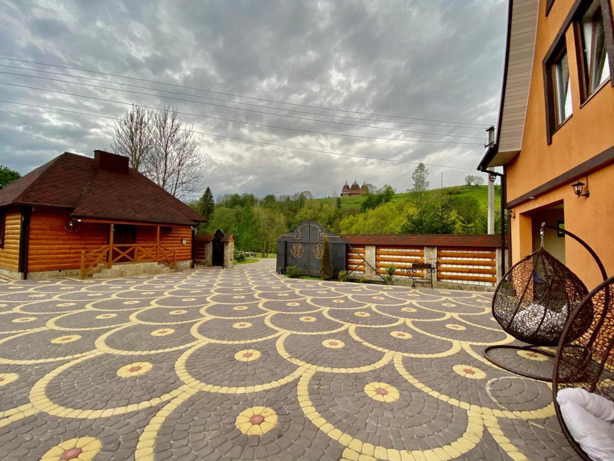 U Troh Brativ Villa Plave ภายนอก รูปภาพ