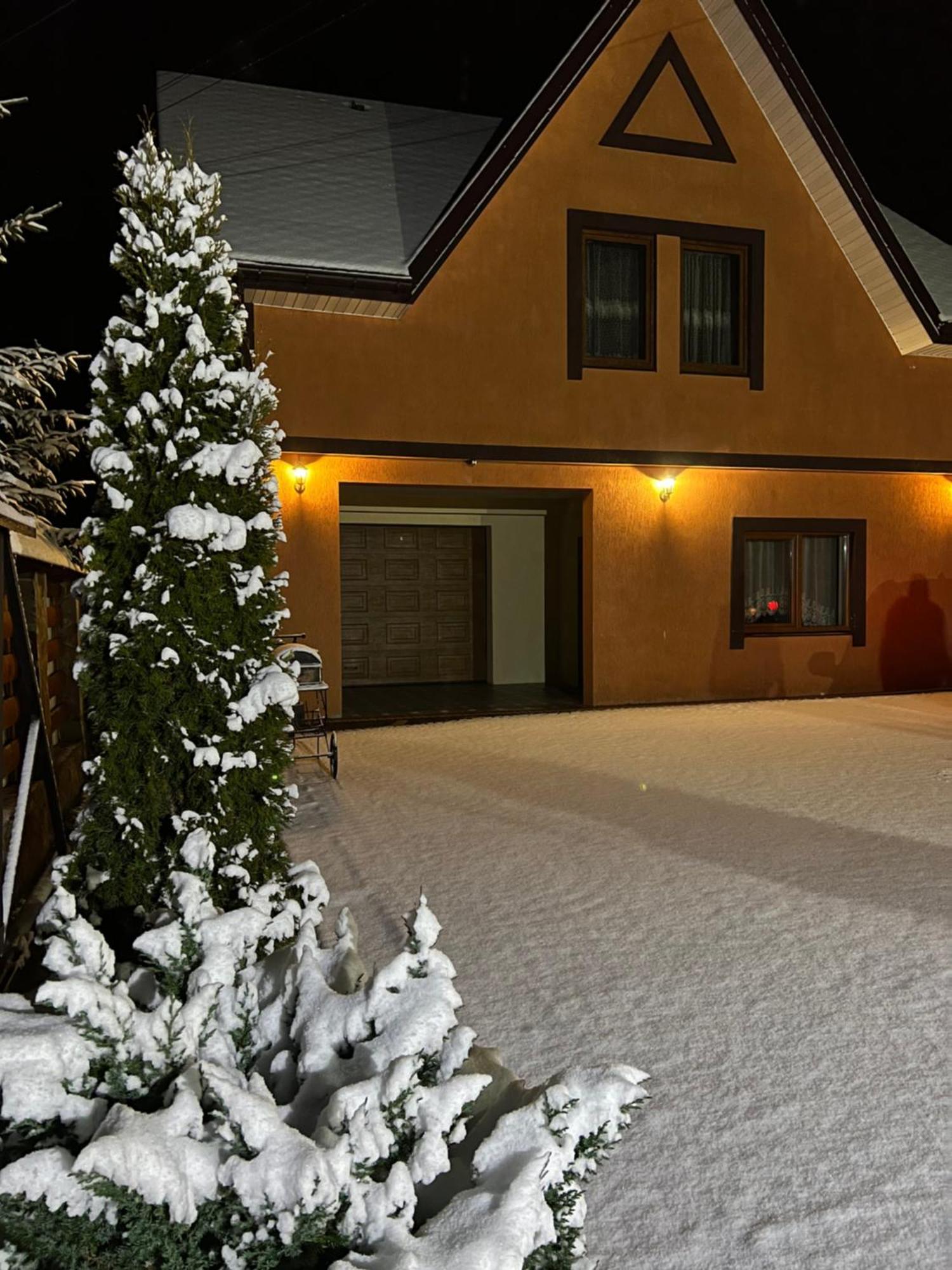 U Troh Brativ Villa Plave ภายนอก รูปภาพ